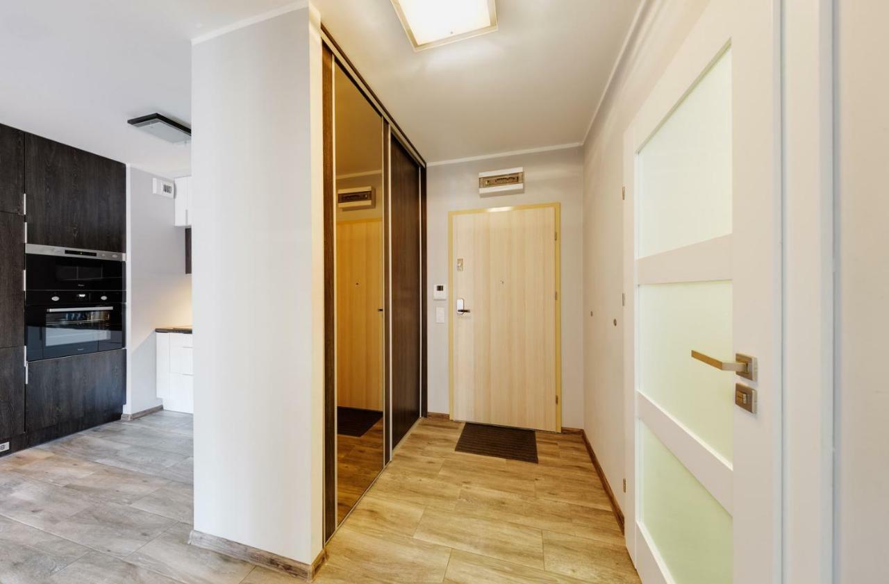 Sleepway Apartments- Garbary 100-46 Poznań Exterior foto